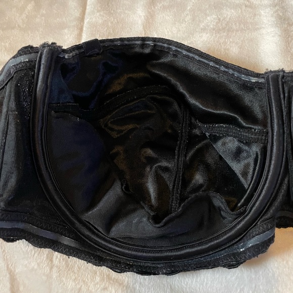 Vintage strapless CA36DD black bra - Picture 2 of 5